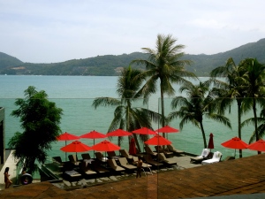 Amari Resort - seaside rooms and pool